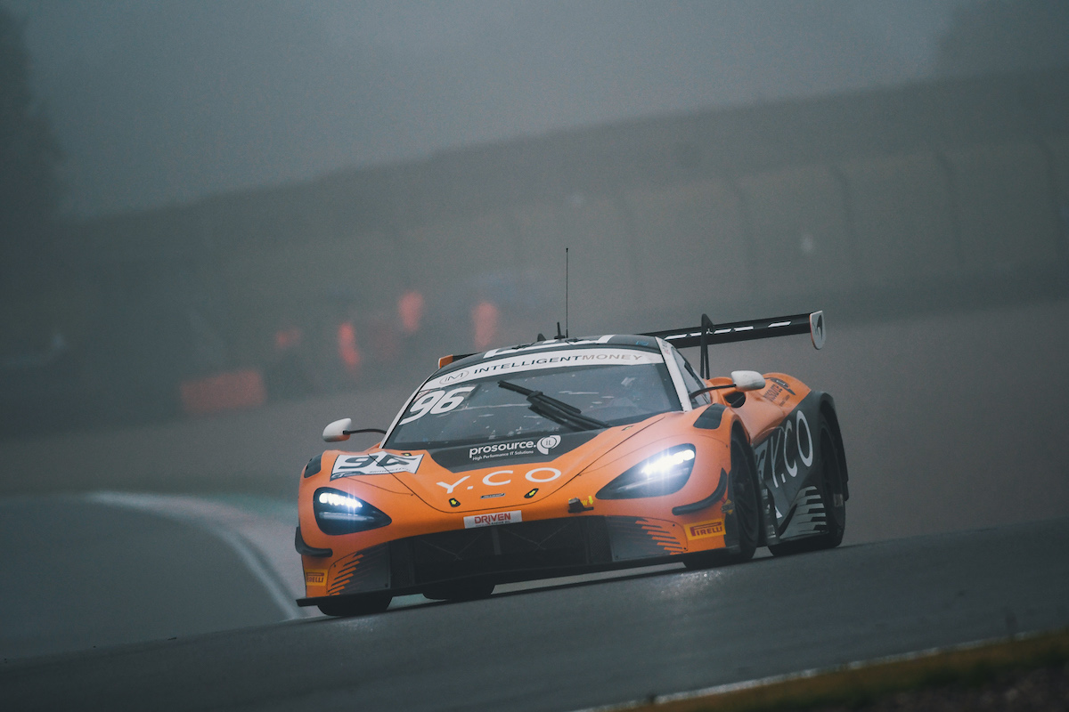 Out_of_the_darkness_of_Donington-web